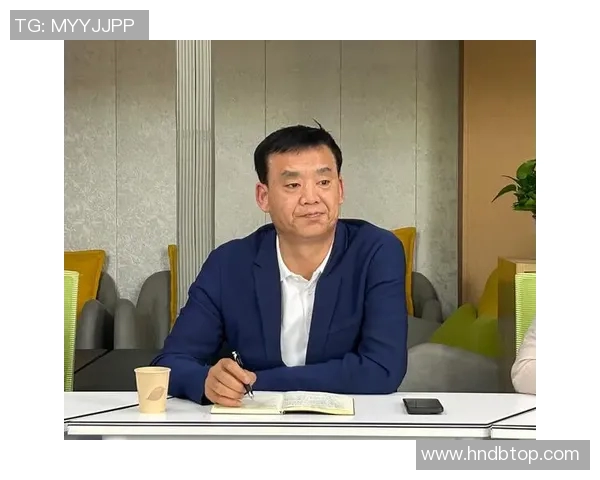 深圳足球队与成都足球队赛后复盘团队协作分析与反思